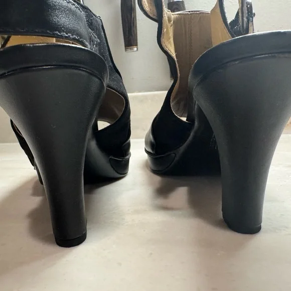 Naturalizer Heels DAWN 8 Women’s Black Leather Strap Open Toe Booties - Picture 10 of 11